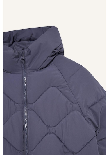 Defacto Defactofit Su İtici Oversize Fit Geniş Kalıp Kapüşonlu Fermuarlı Cepli Şişme Mont E9260ax25aupr492 Mor-pr492