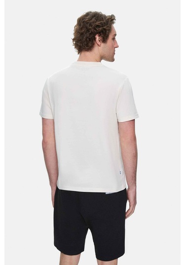 Fabıo Kemik Rengi Bisiklet Yaka Baskılı Standard Fit Erkek Tshirt Siyah