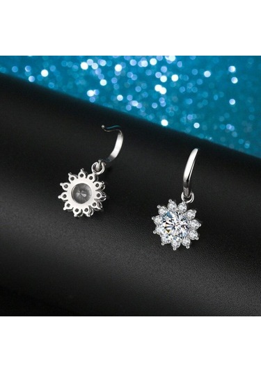Beyaz Bagueringen Kadın Ayar Gümüş 925 Takı 1 Karat Mozanit Pırlanta Damla Küpe Ayçiçeği Şekilli Kulak Damlası Hediye