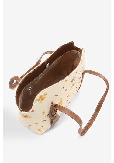 Papatya Desenli Kapaklı Bowling Omuz Çantası 270 Papatya Desenli