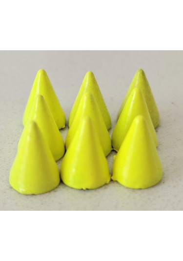 Fluorescent Yellow 10 Takım 7 10mm Mermi Koni Renkli Çıtçıt Ve Sivri Giysiler Için Dıy El Sanatları Konfeksiyon Perçinler Deri Çanta Ayakkabı