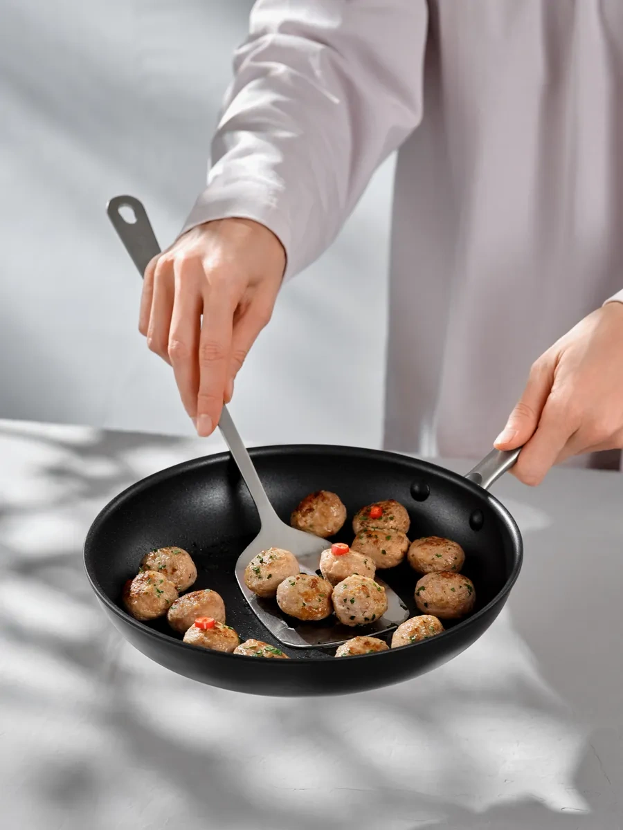 Pragma Pameg 22 Cm Alüminyum Tava 290724316 Siyah