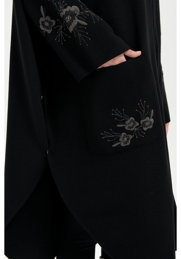 Kadın Dik Yaka Kolu Ve Cebi İşlemeli Panço Siyah Siyah