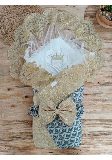 Yenidoğan Ultralüks Piramit Desenli Güpürlü Bebek Battaniyesi Kundak Gold Gold