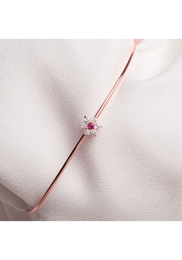 Gümüş Bilezik - Yakut Taşlı Çiçek Tasarım Zarif 925 Ayar Gümüş Bilezik Gümüş