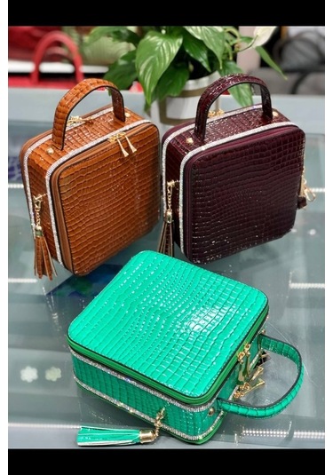 Sentt Deri Kare Taşlı Çanta Koyu Yeşil