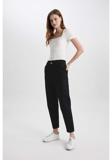 DeFacto Paperbag Gabardin Kumaş Pantolon Yüksek Bel Cepli Basic Düz Standart Paça S2790AZ24SMBK27