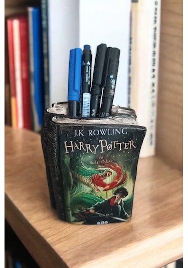 Harry Potter Ve Sırlar Odası Kitabı Şeklinde Kalemlik 10 X 8 Cm