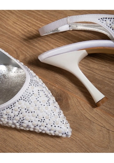 Beyaz Saten İnci Taş Arkası Açık Stiletto Beyaz