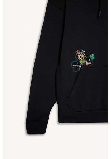 DeFactoFit NBA Boston Celtics Oversize Geniş Kalıp Kapüşonlu Sırt Baskılı Kalın Sweatshirt D6690AX25SPBK82