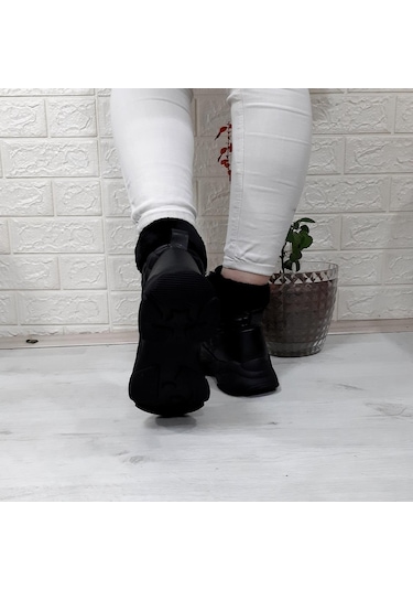 M.p 1408 Siyah Kaymaz Taban 18cm Kısa Bayan Bot 001