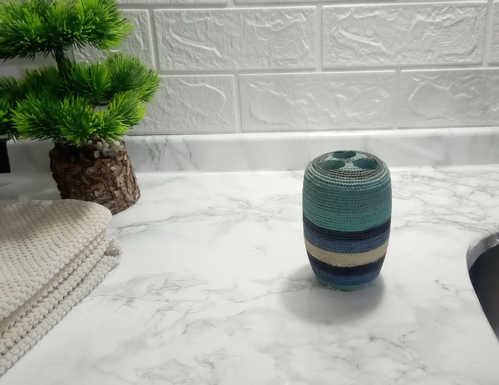 2 Adet Diş Fırçalık Mavi Örgü Poliresin 7x7x11cm Banyo Seti Çok Renkli