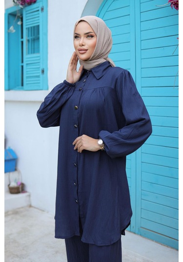 Büzgü Detaylı Tesettür Lacivert Takım Lacivert