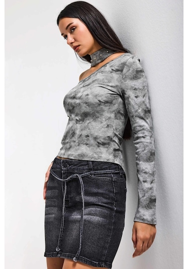 Itsbasic Kadın Gri W5 Asimetrik Kesim Özel Kumaş Tasarım Crop Top