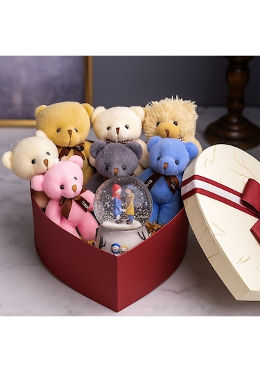 Sevgiliye En Tatlı Hediye Seti Peluş Ayıcık Kalpli Kutuda 7 Mini Peluş Ayıcık Işıklı Kar Küresi Seti