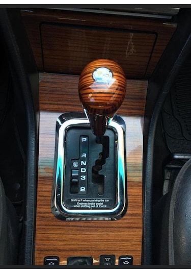 Mercedes Benz W124 Krom Vites Çerçevesi