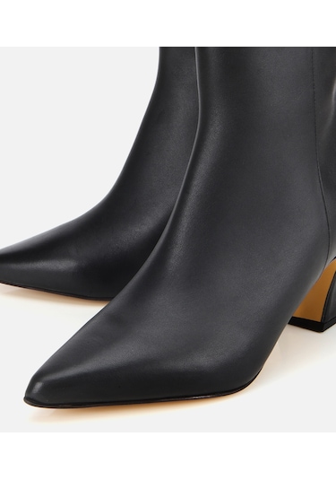 Hotiç Kadın Deri Siyah Sivri Burunlu Bilekte Topuklu Bot 01boh312690a100 01boh312690a100 Siyah