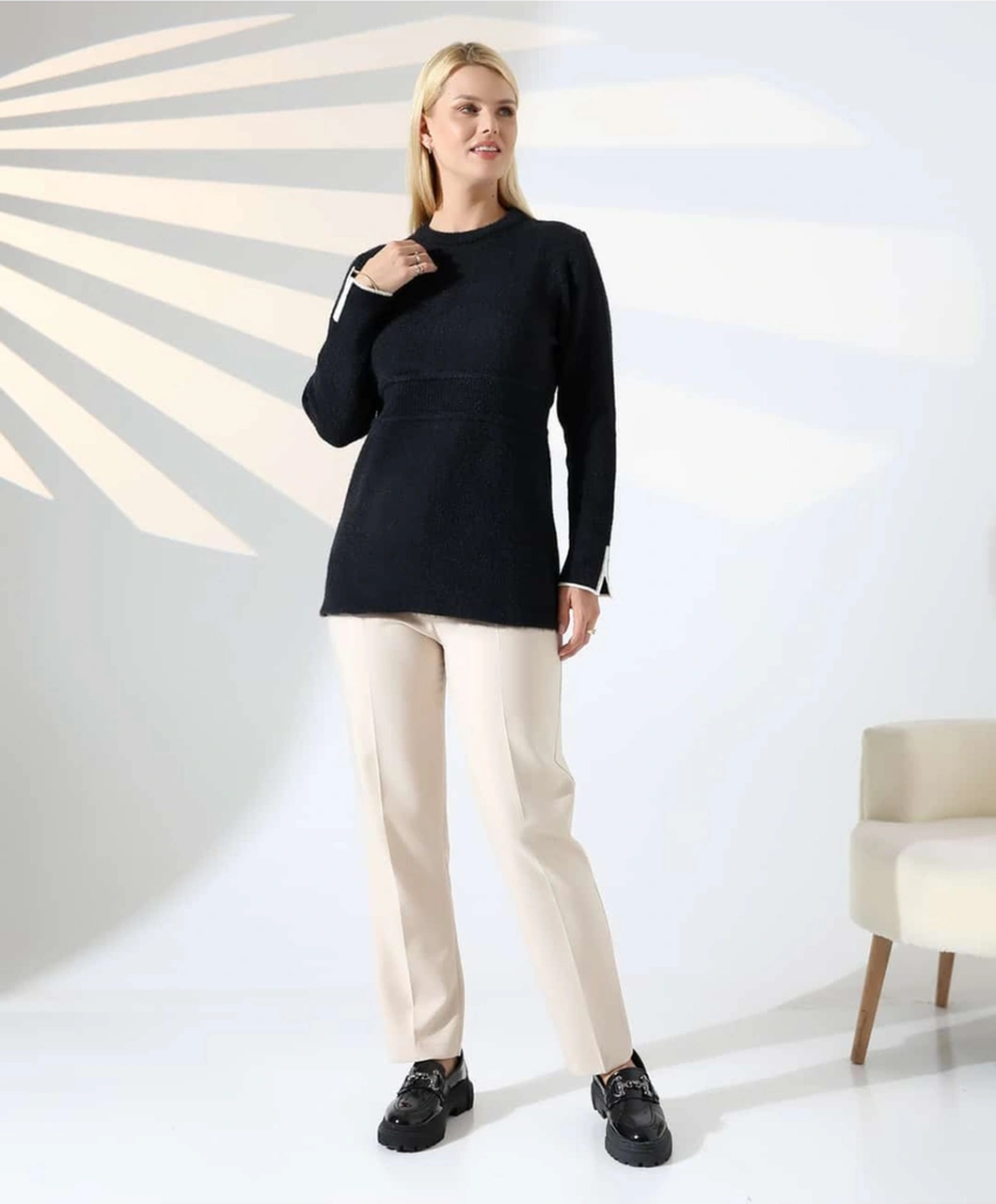 Bel Detaylı Yumuşak Triko Kazak Siyah