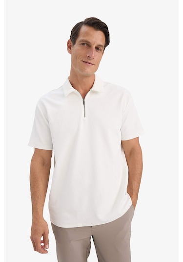DeFacto Regular Fit Polo Yaka Yarım Fermuarlı Kısa Kollu Pilise Beyaz Tişört B7355AX25SPWT32