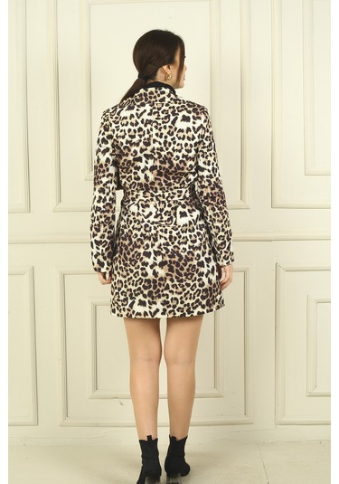 Kadın Yandan Cepli Beli Kemerli Astarlı Leopar Desenli Trençkot Siyah