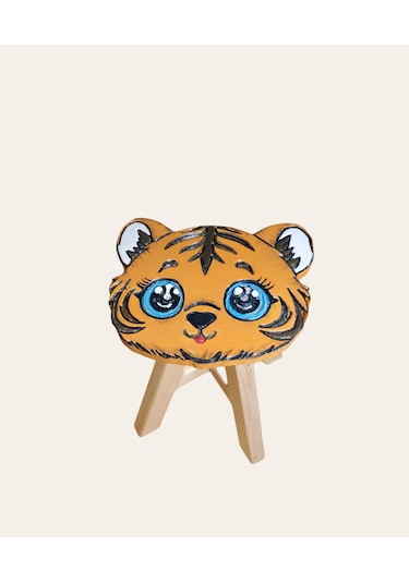 Minik  Aslan El Yapımı Ahşap Çocuk Taburesi