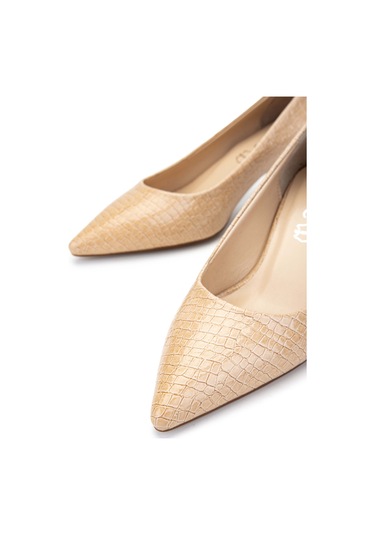 Tamer Tanca Kadın Hakiki Deri Bej Stiletto Ayakkabı 886 01 Bn Ayk Sk24-25 S.khv Fsly Bsk Kahverengi