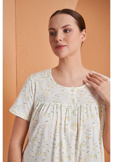 Pjs 27160 Kadın Çiçek Desenli Düğmeli Yaka Kısa Kol Gecelik Ekru