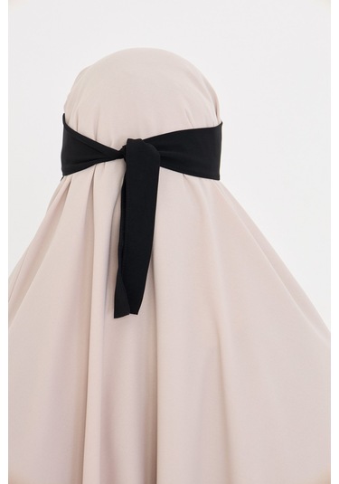 Siyah Tesettür Tek Katlı Peçe Medine İpeği Arkadan Bağlamalı 1026 01 Siyah