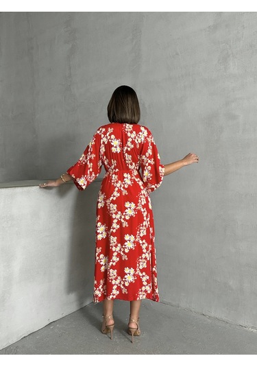 Kadın Kruvaze Yaka Yırtmaçlı Uzun Yazlık Elbise Kırmızı