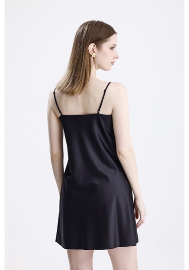 Laperissa Kadın Siyah Saten Dantelli Ayarlanabilir Askılı Şık Gecelik Siyah