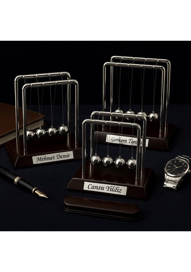 İsim Yazılı Kişiye Özel Newton Sarkaçı Metal Denge Topu Masaüstü Ofis Şık Dekoratif Hediye Büyük Boy