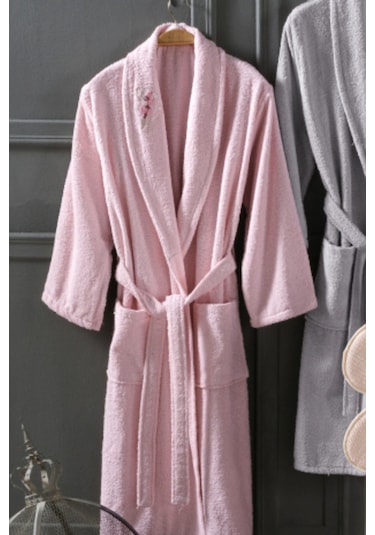 Güvenal Asya 16 Parça Kutulu Çeyizlik Aile Bornoz Seti