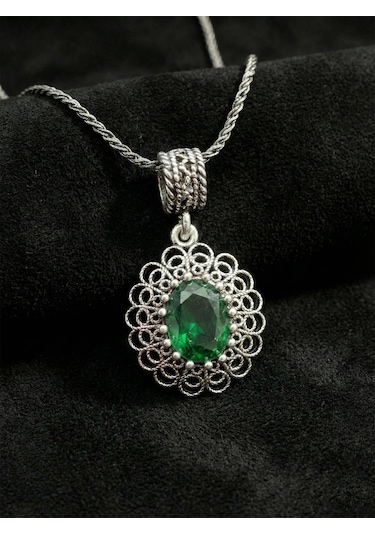 925 Ayar Gümüş Zümrüt Taşlı Elişi Geleneksel Oval Telkari Kolye Rzn10357 Gümüş