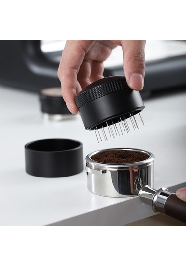 Geeksen Düzenleyebilir Dönen Kahve Toz Dağıtıcı Ve Topak Açıcı, Profesyonel Kahve Çıktısı İçin 53mm Siyah Siyah