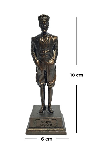 Kalpaklı Atatürk Heykeli Biblo