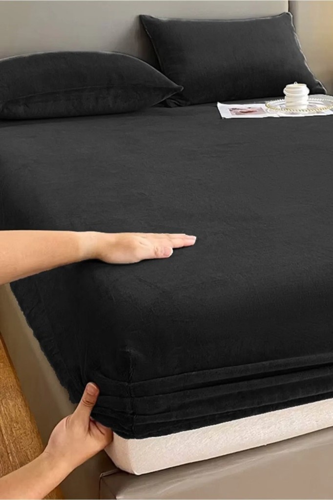 Mulberry Kışlık Tek Kişilik Kadife Lastikli Çarşaf 100x200+30 Siyah