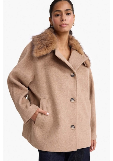 Defacto Çıkarılabilir Suni Kürk Yaka Regular Fit Düğmeli Kaşe Kaban F1218ax25wnbg501 Bej-bg501