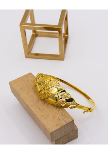 Latif Kuyumculuk 22 Ayar Altın Kalemli Parlak Tasarım Kadın Bileklik Lkb83555