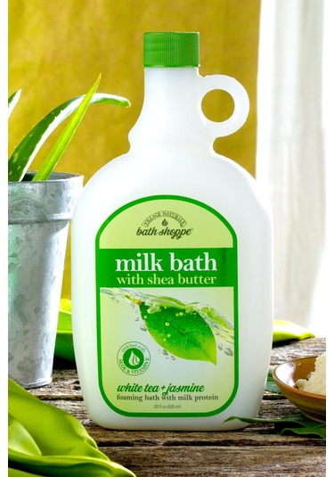 Village Naturals White Tea & Jasmine Banyo Köpüğü 825 ML