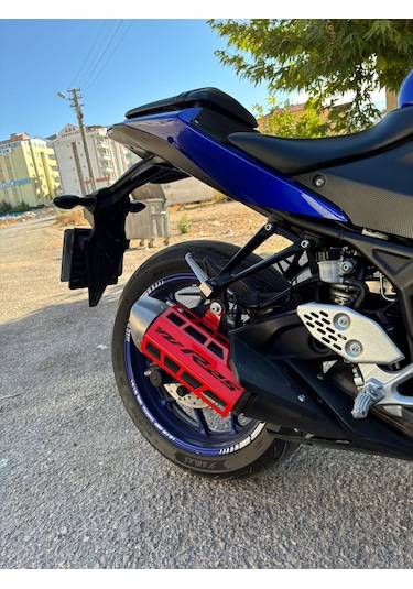 Yamaha R-25 Egzoz Koruması Kırmızı