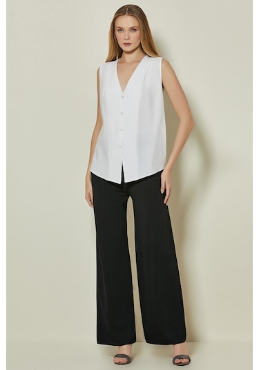 V Yaka Beyaz Poplin Gömlek Beyaz