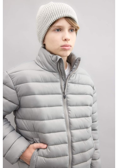 DeFacto Erkek Çocuk Su İtici Rüzgar Geçirmez Yarım Balıkçı Yaka Şişme Mont C5465A824AUGR307