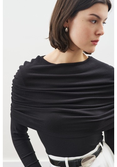 Büzgü Detaylı Bluz Siyah Siyah