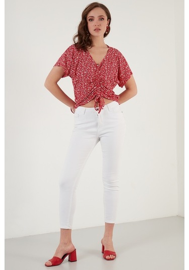Lela Desenli Önü Büzgülü V Yaka Crop Bayan Bluz 5864486Y4 Kırmızı