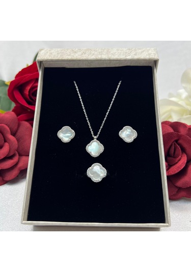 Van Cleef Yonca Beyaz Taşlı Kadın 3'lü Seti 925 Ayar Gümüş Radyumlu 12 Mm Gümüş