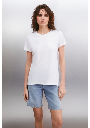 Samantha Kadın %100 Organik Pamuklu Comfort Fit Arkası Uzun Basic Örme Beyaz T-shirt