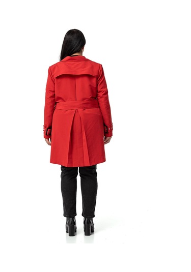 Büyük Beden Kruvaze Kolu Bant Detaylı Cepli Kuşaklı Astarlı Kırmızı Trençkot Kırmızı