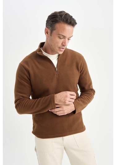 DeFacto Kahverengi Tüylenme Yapmayan Soğuk Geçirmez Regular Fit Dik Yaka Fermuarlı Polar Sweatshirt Y3996AZNSBN254