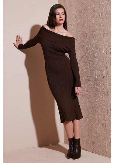 Lela Premium Fitilli Carmen Yaka Slim Fit Midi Boy Triko Bayan Elbise 680El00033 Kahve