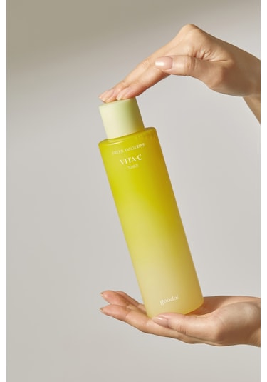 Cilde Aydınlık Ve Pürüzsüz Bir Görünüm Sunan Leke Karşıtı Tonik Goodal Green Tangerine Vita C Toner